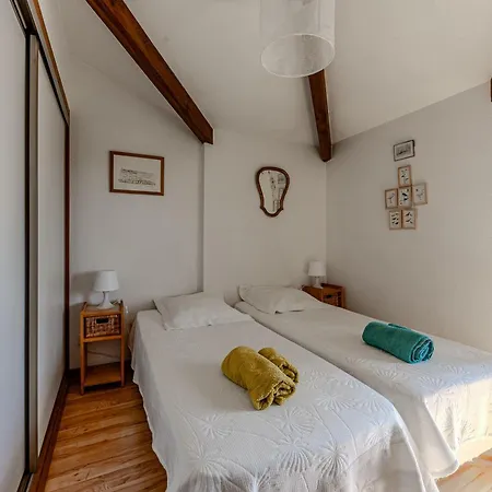 Maison Ostrea - *