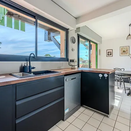 Holiday home Maison Ostrea -